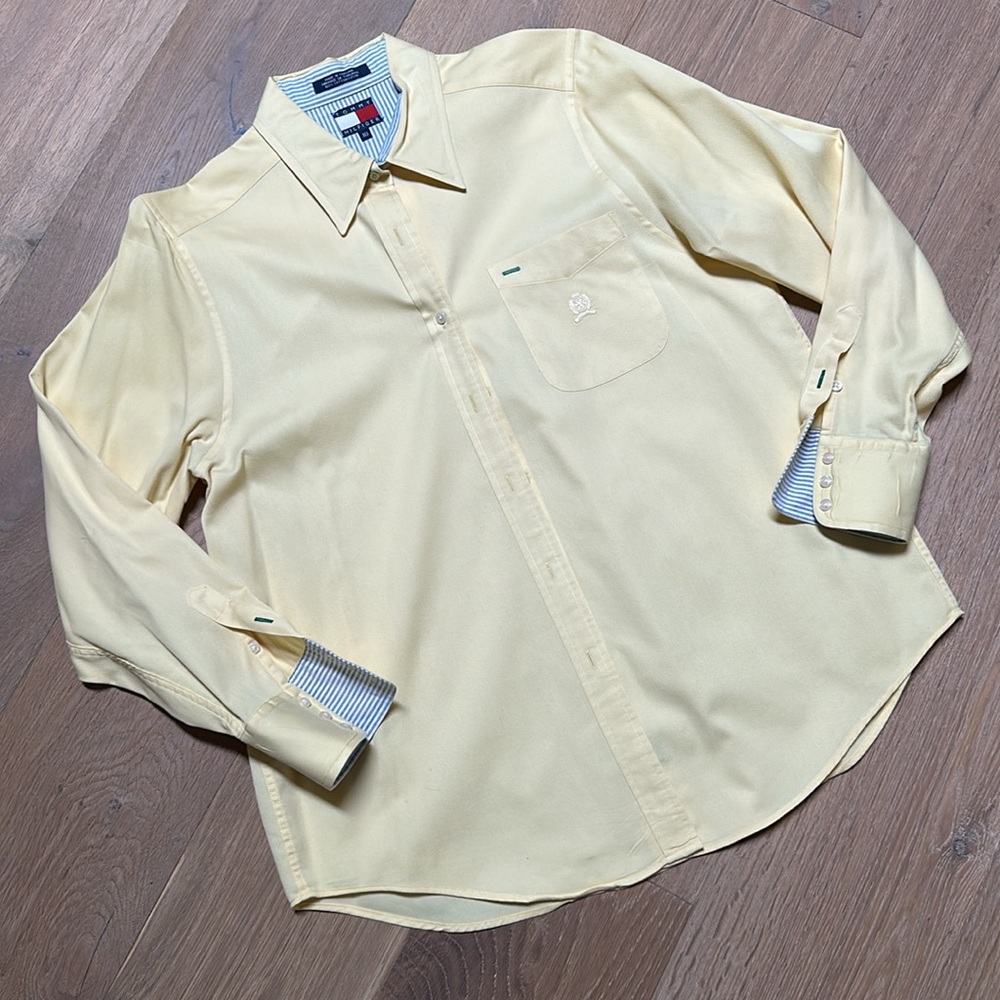 Women’s Tommy Hilfiger button down shirt 100% cotton